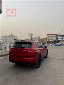 ميتسوبيشي اوتلاندر